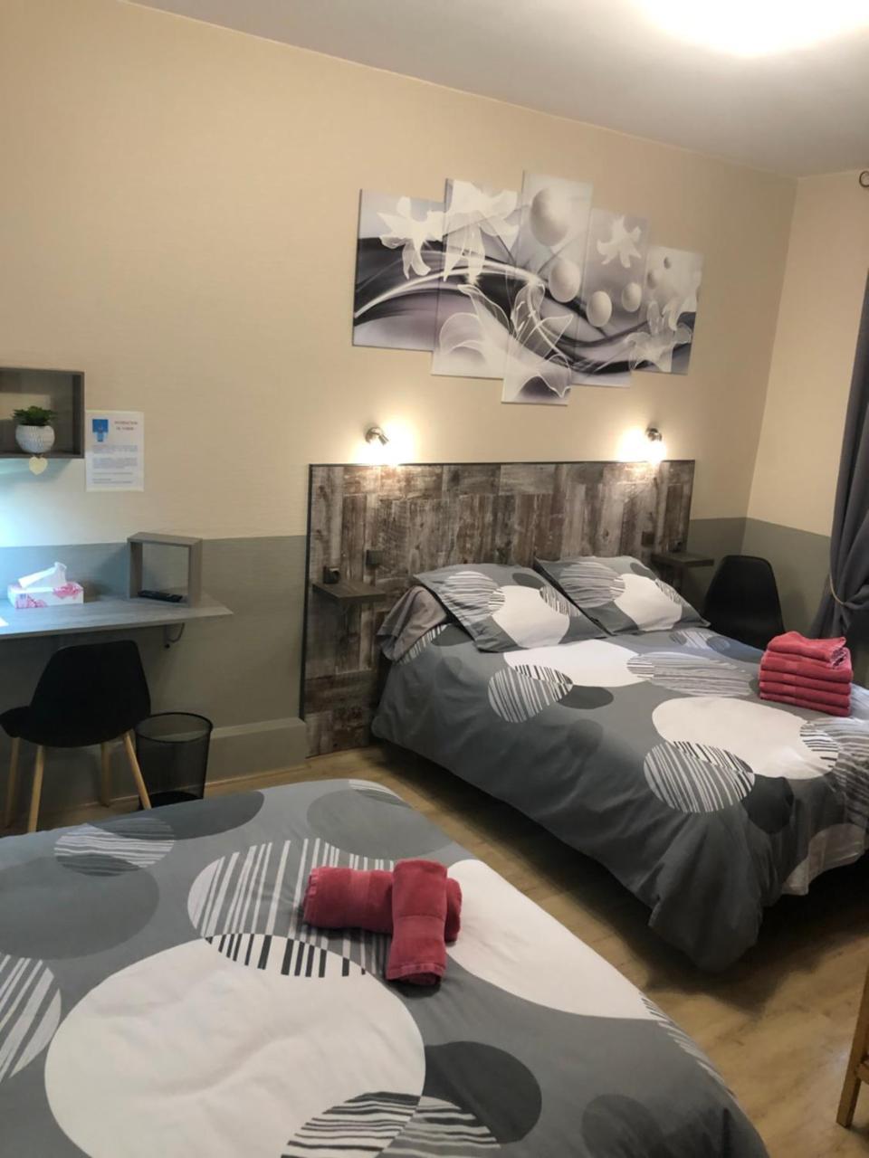 Hotel Des Remparts Villeneuve-sur-Lot Bagian luar foto