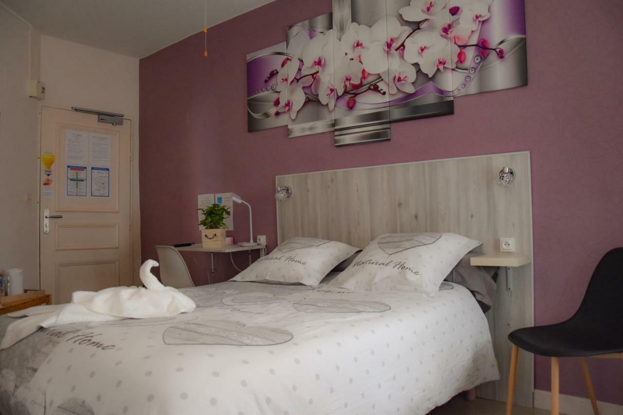 Hotel Des Remparts Villeneuve-sur-Lot Bagian luar foto